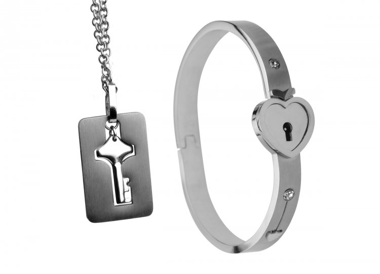 cuffed locking bracelet and key necklace 