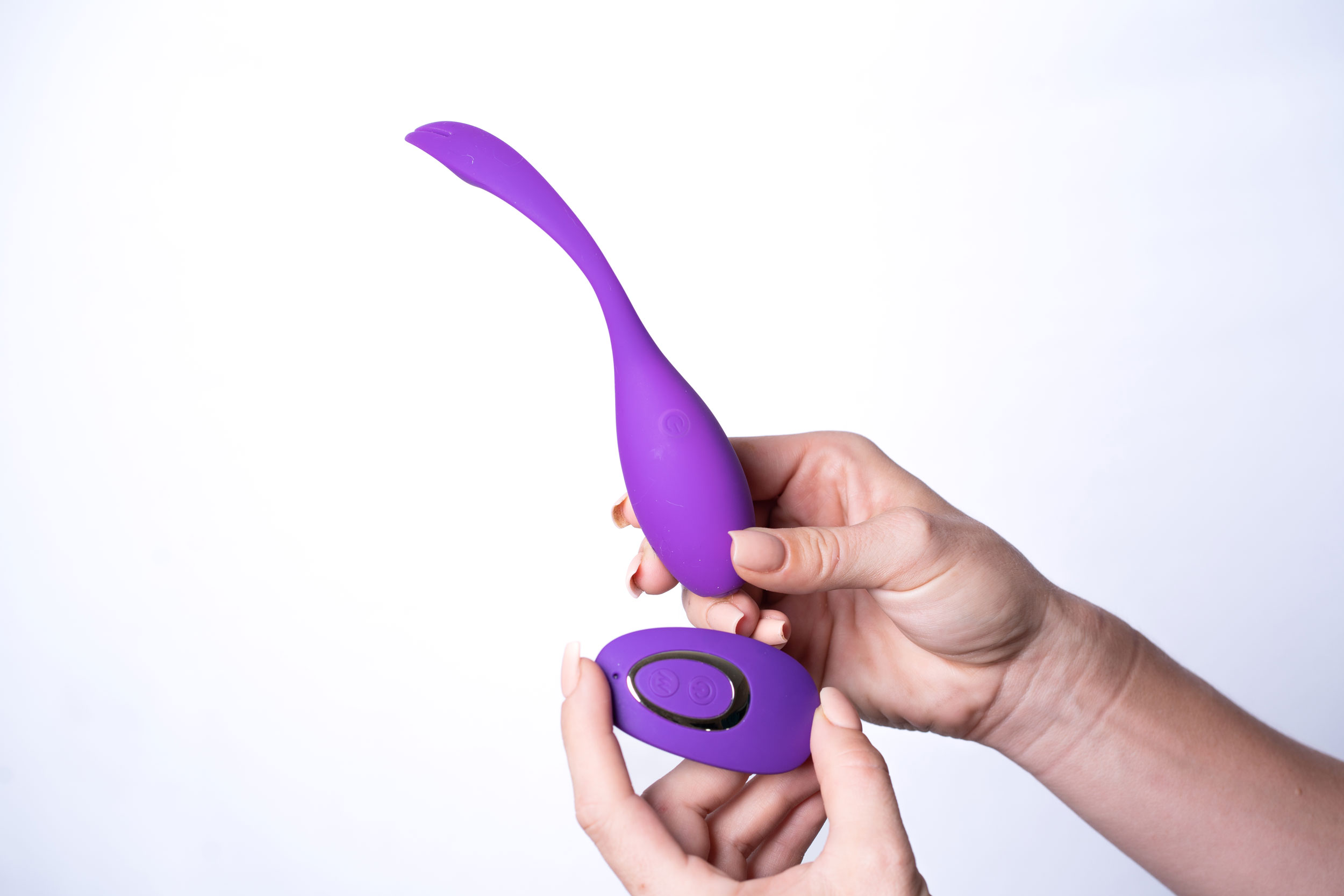 syrene remote control luxury usb rechargeable  bullet vibrator purple 